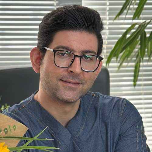 تصویر کوچکی از دکتر ایرج شهنوازی